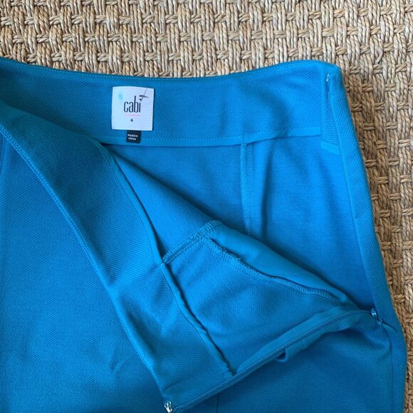 CAbi Bright Teal Segourney Pencil Skirt w/ Pockets Size 4 EUC - Picture 2 of 5